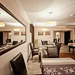 Hotel Adriana