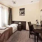 Hotel Adriana