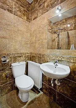 Hotell Adriana 3*